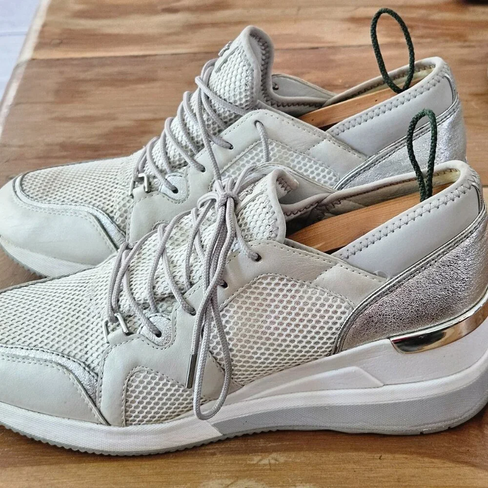 Michael Kors Liv Trainer Wedge White and Silver sneakers Size 10
